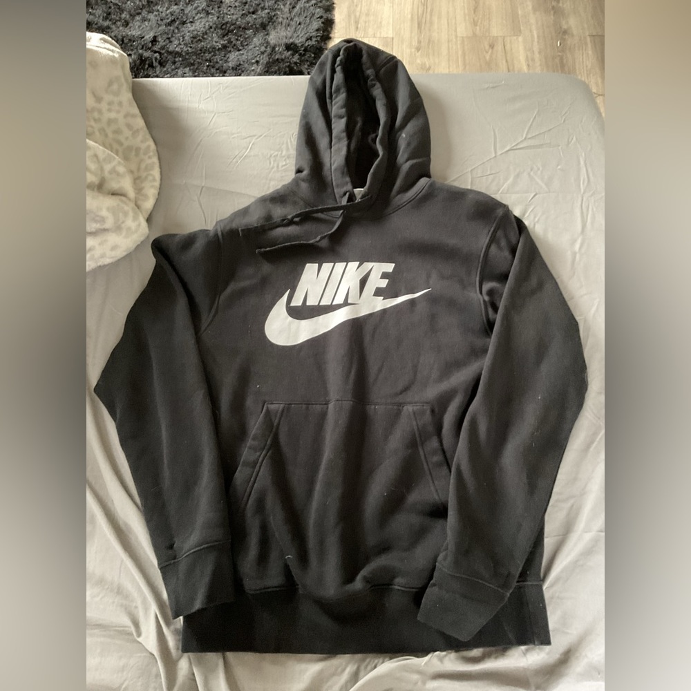 nike hoodie